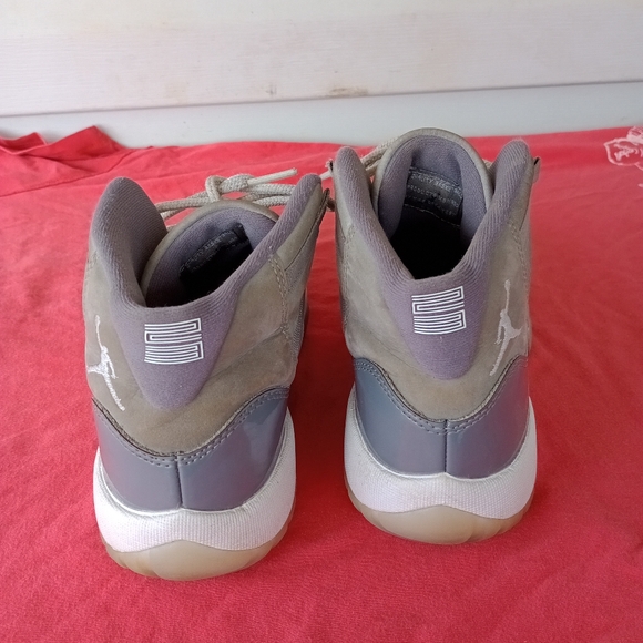 Cool Grey' Air Jordan 11  Size 5Y - Picture 3 of 10